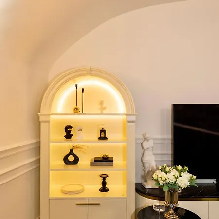 Luxury Flat Duomo E Metro A 5min Apartment