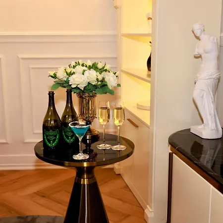 Apartmán Luxury Flat Duomo E Metro A 5min *