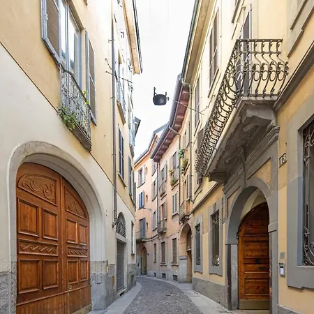 Apartment Luxury Flat Duomo E Metro A 5min